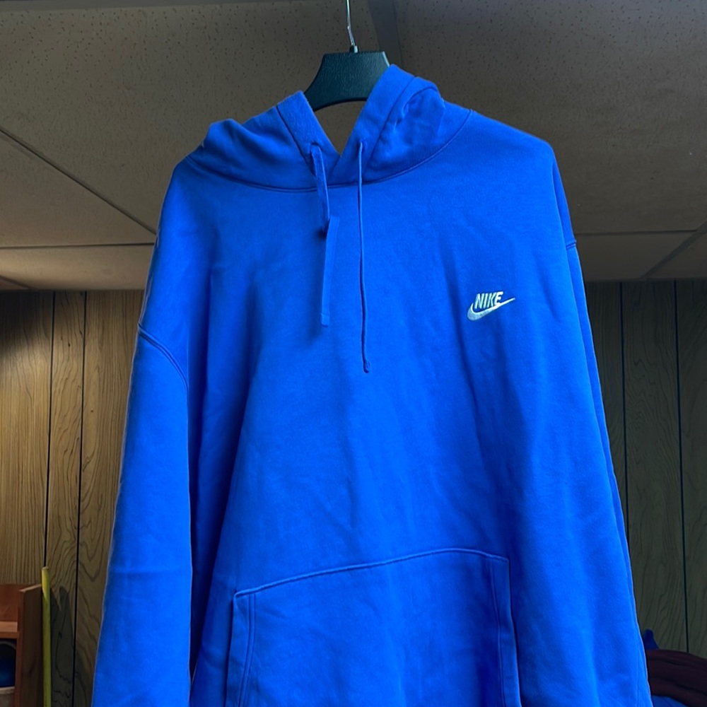 Nike sweatshirt